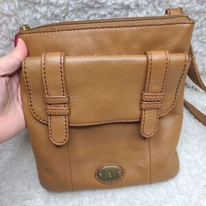 Fossil Carson Top‎ Zip Crossbody Bag Saddle